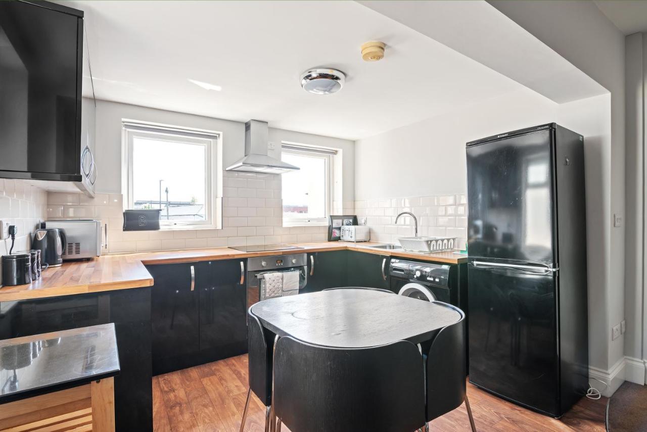 Weatherhead Lodge - Modern And Sleek Derby Apartment エクステリア 写真
