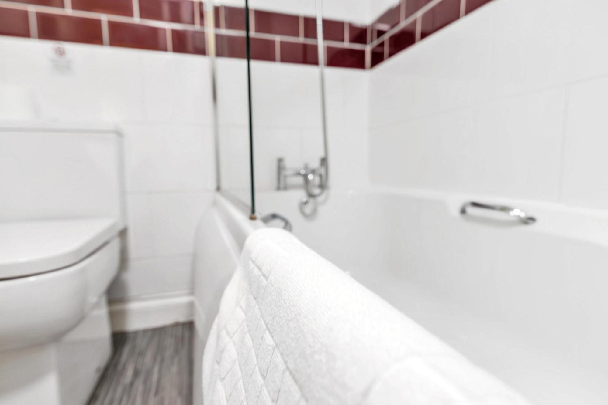 Weatherhead Lodge - Modern And Sleek Derby Apartment エクステリア 写真