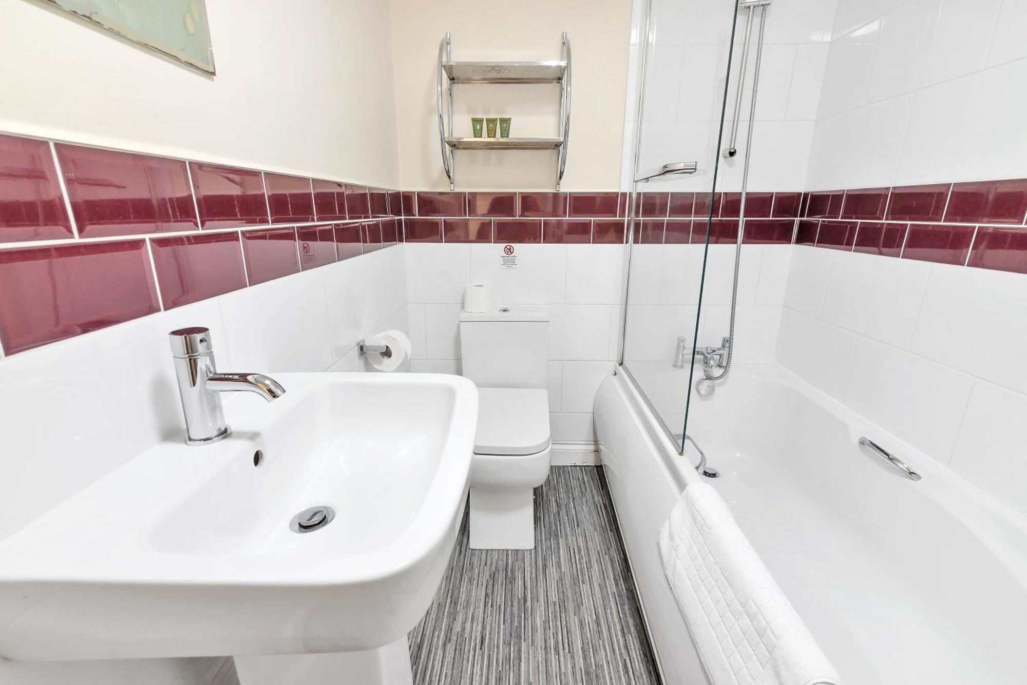 Weatherhead Lodge - Modern And Sleek Derby Apartment エクステリア 写真